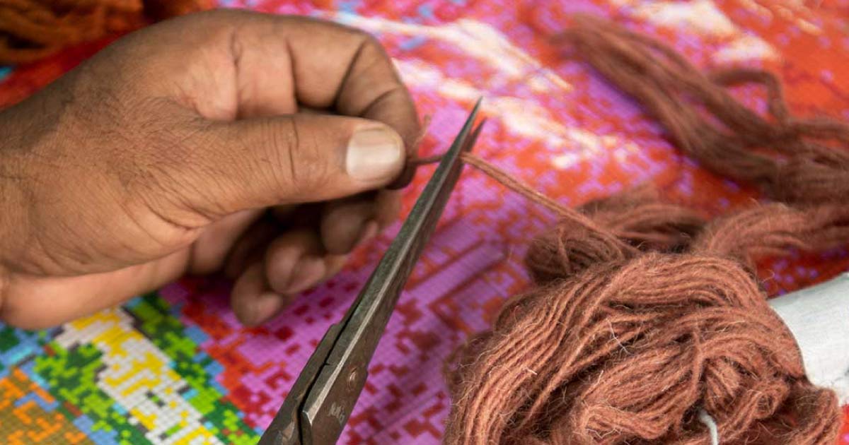 Understanding the craft processes- had knotted and hand tufted