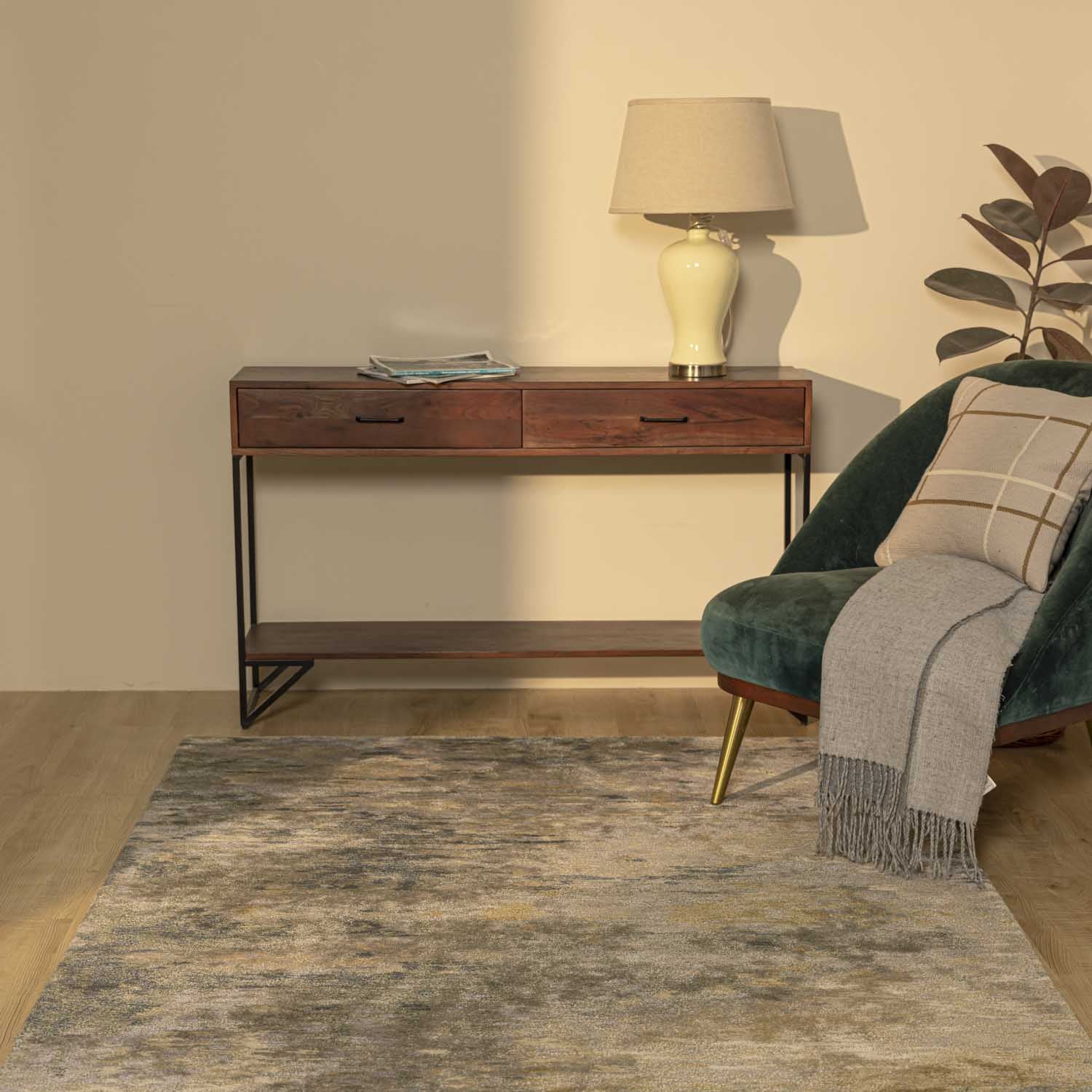 Tess Hand Tufted Woollen And Viscose Rug