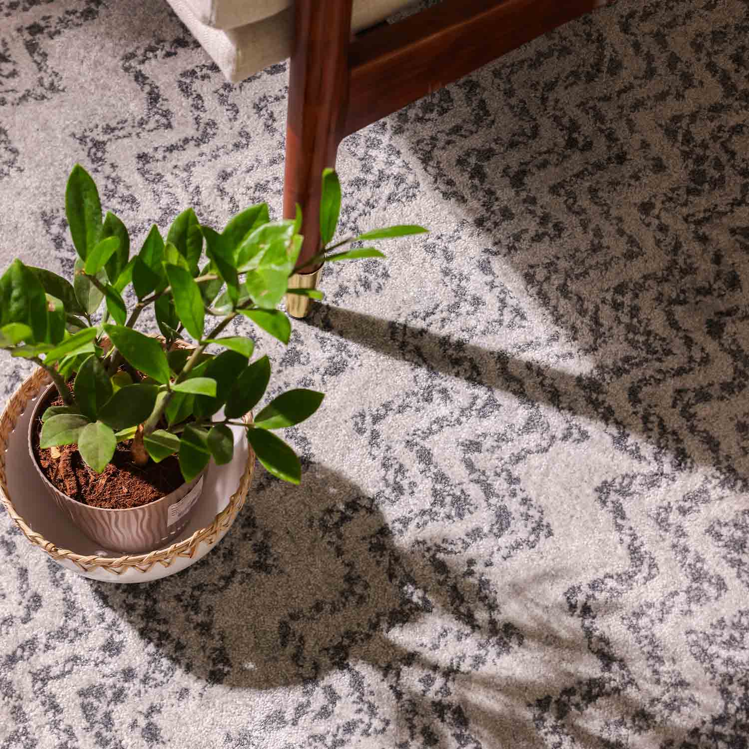 Meherunisa Hand Tufted Woollen Rug