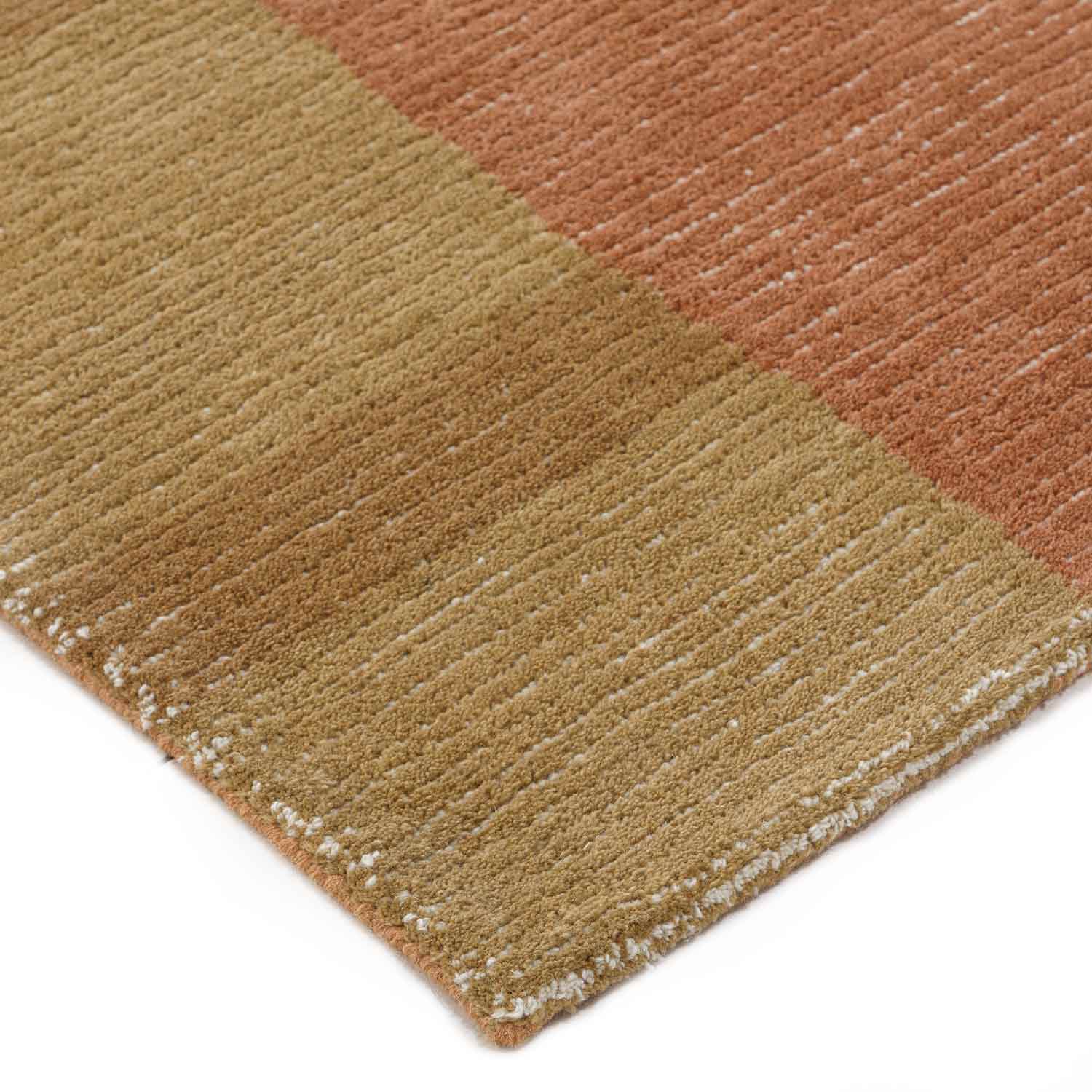 Iilahi Hand Tufted Woollen Rug