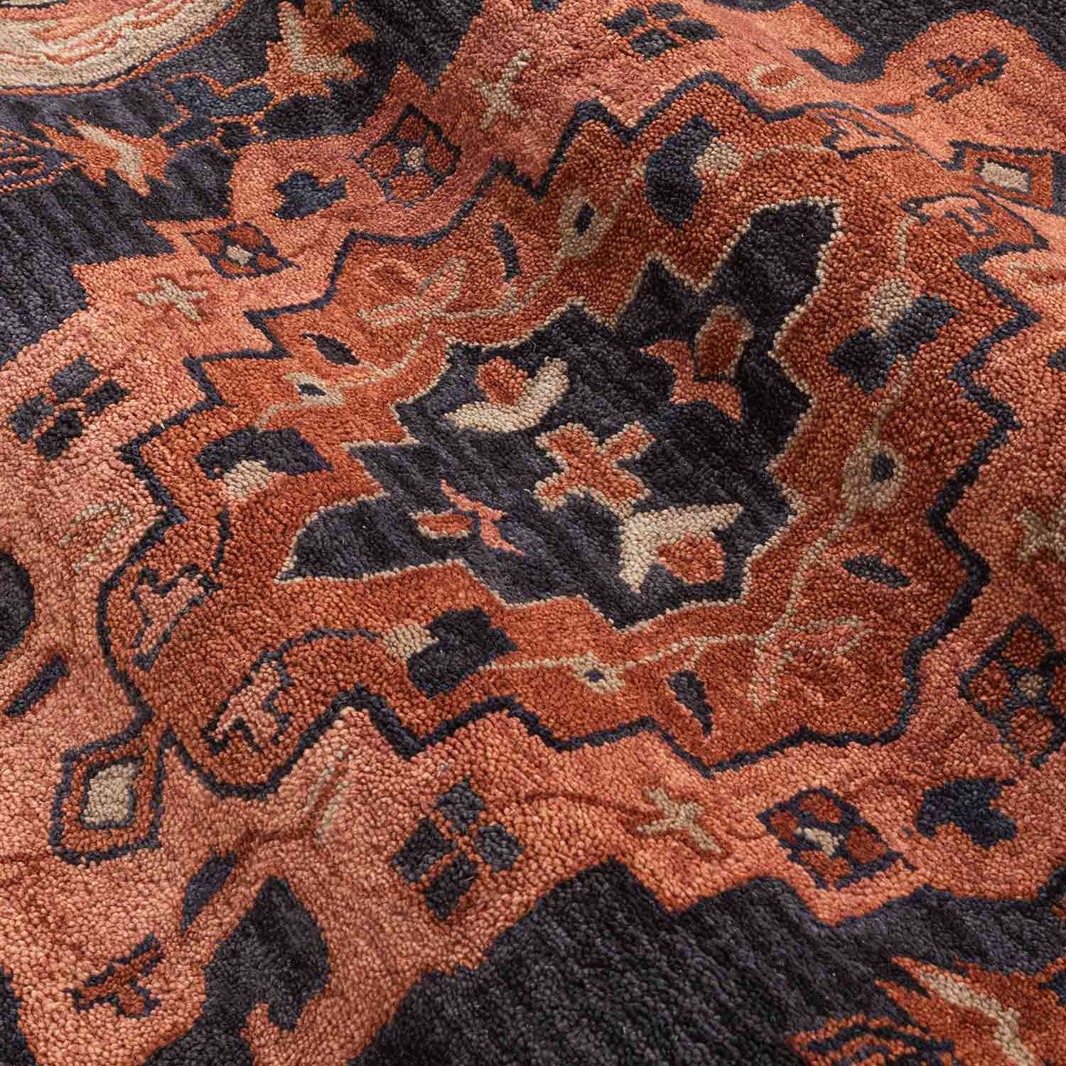 Parnoor Hand Tufted Woollen Rug