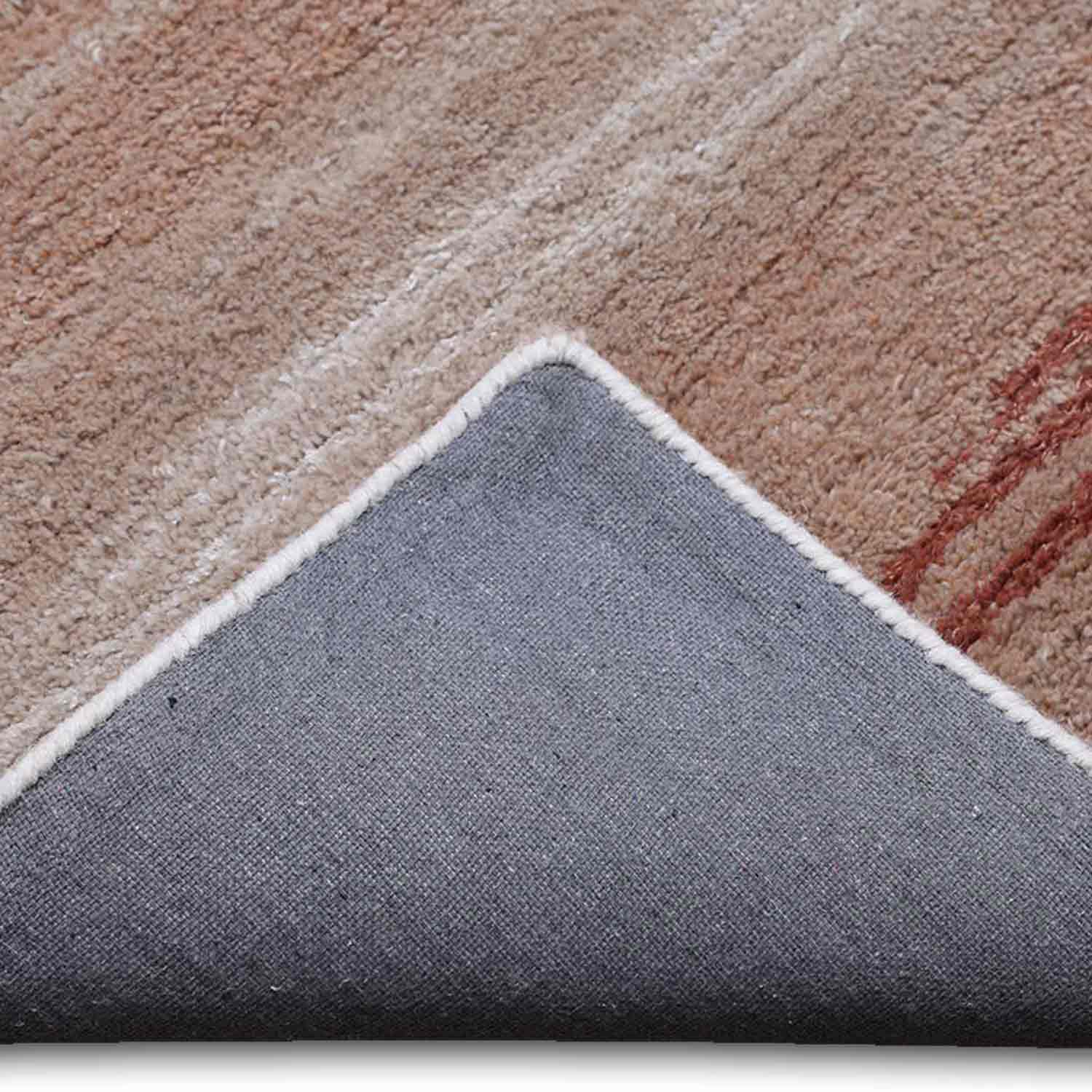 Maibe Hand Tufted Woollen And Viscose Rug