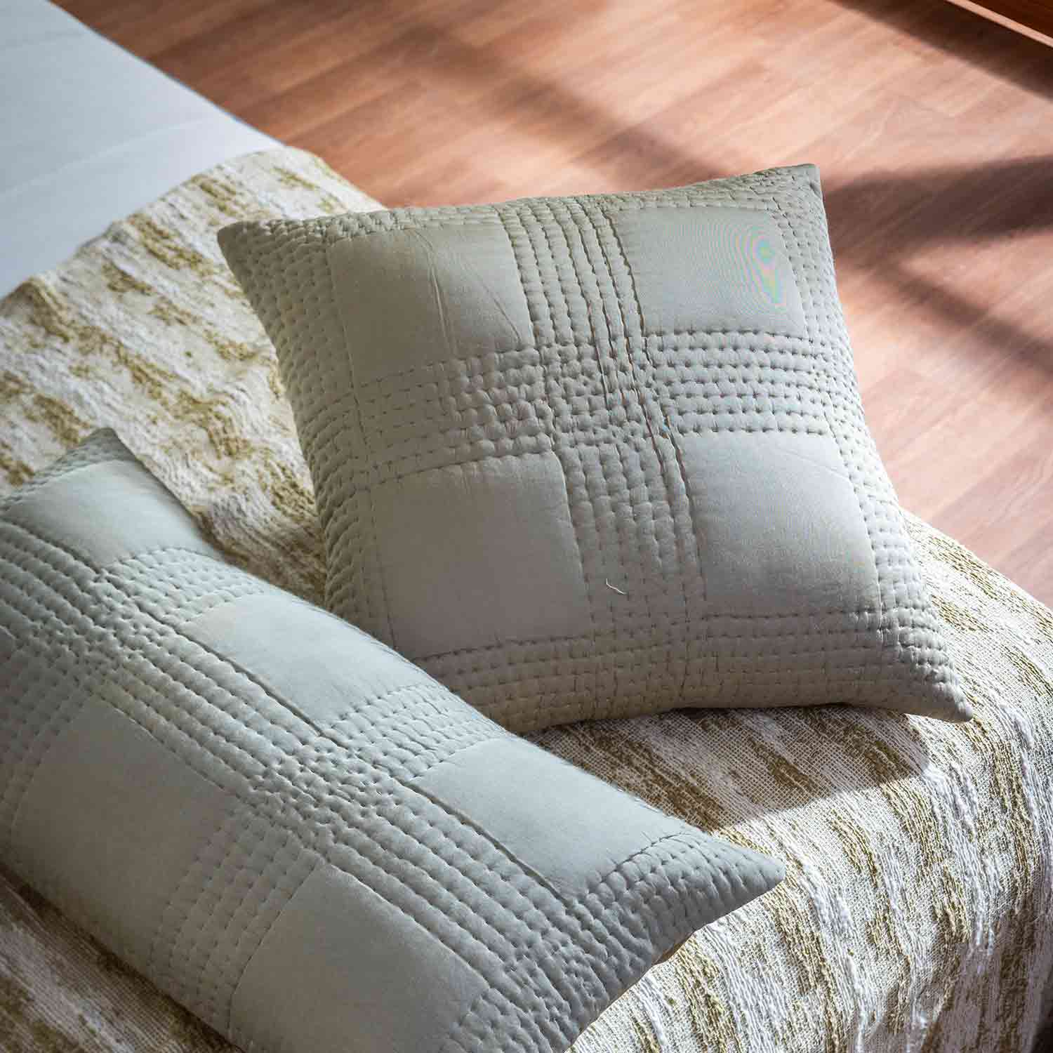 Handquilted Vegan Silk Quadra Cushion Cover