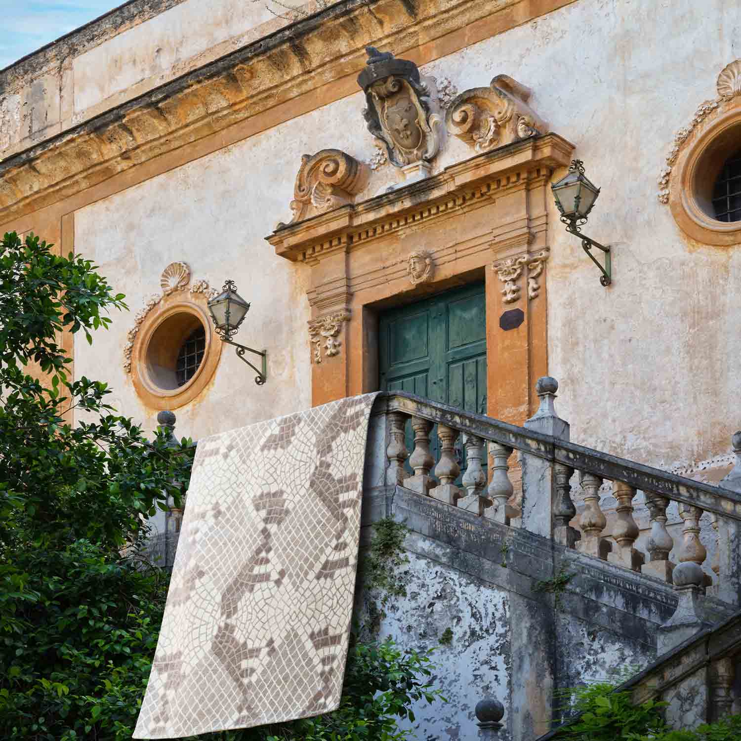 Mezzapica Handtufted Woollen And Viscose Rug By Mariella Ienna