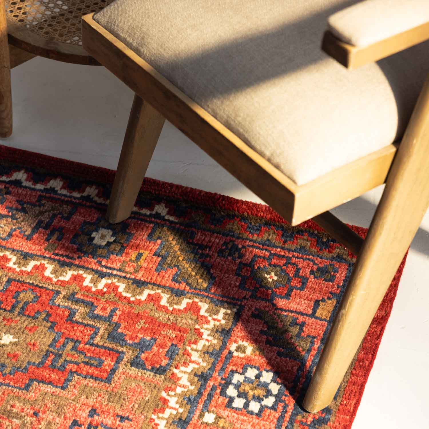 Aibaq Hand Knotted Woollen Rug