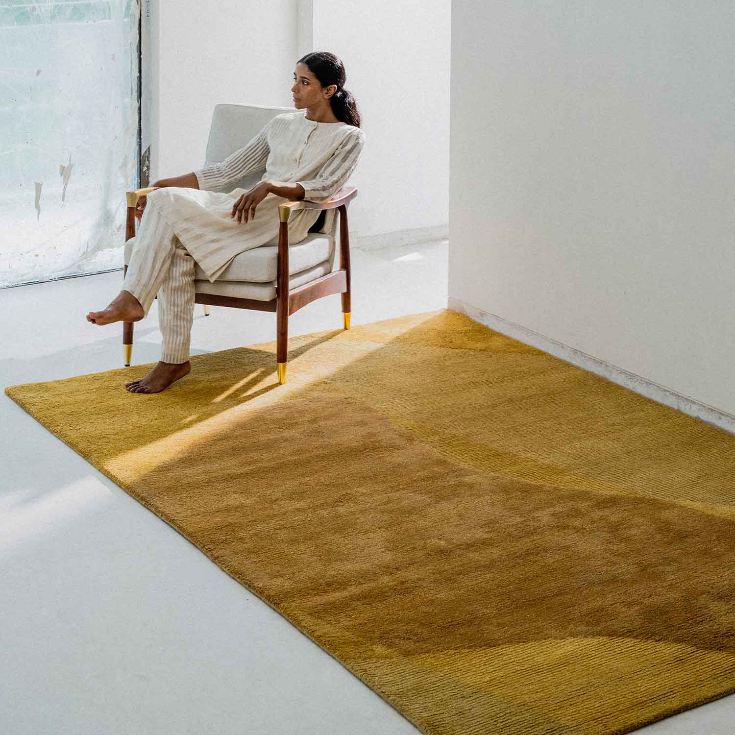 Ashen Hand Tufted Woollen Rug