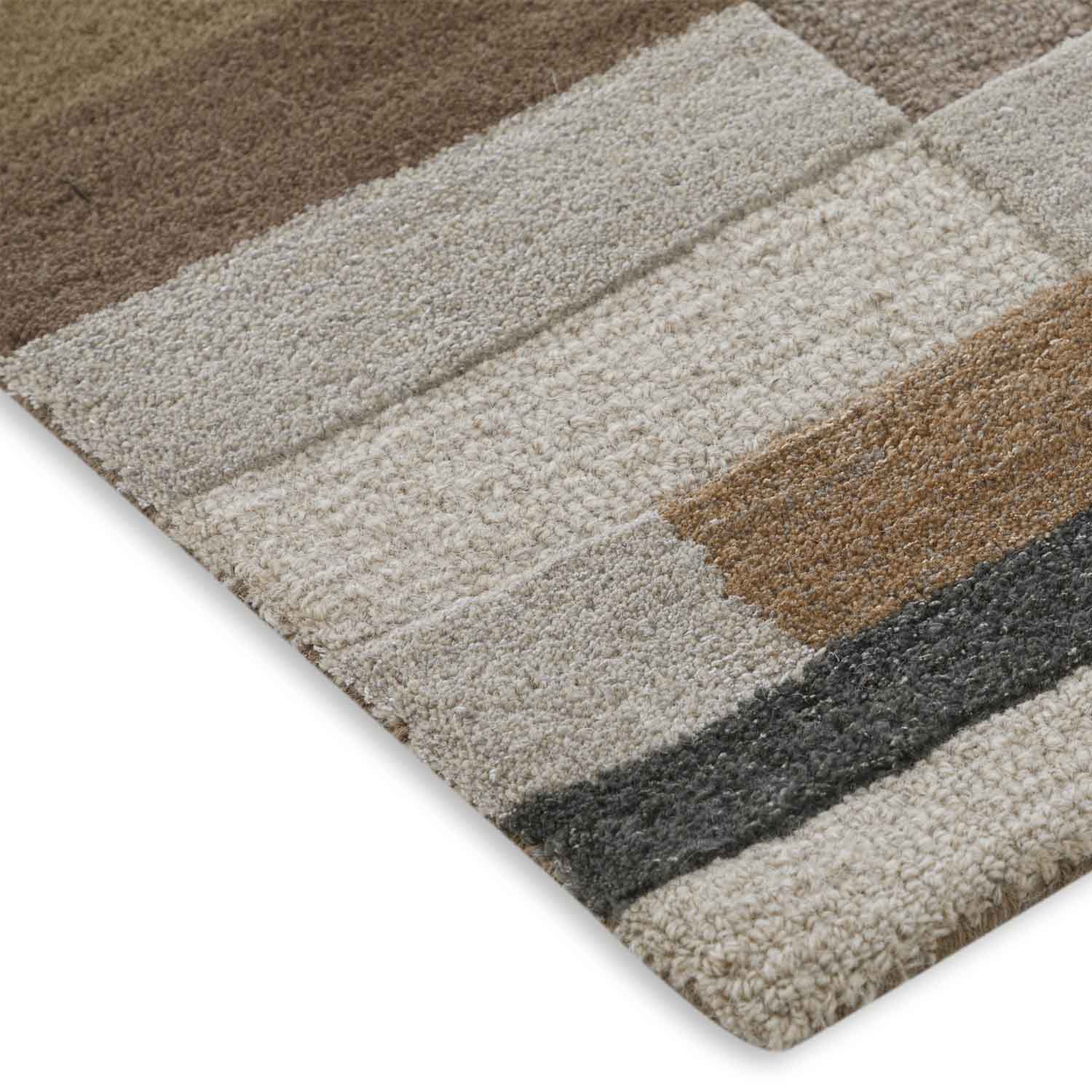 Heqet Hand Tufted Woollen And Viscose Rug