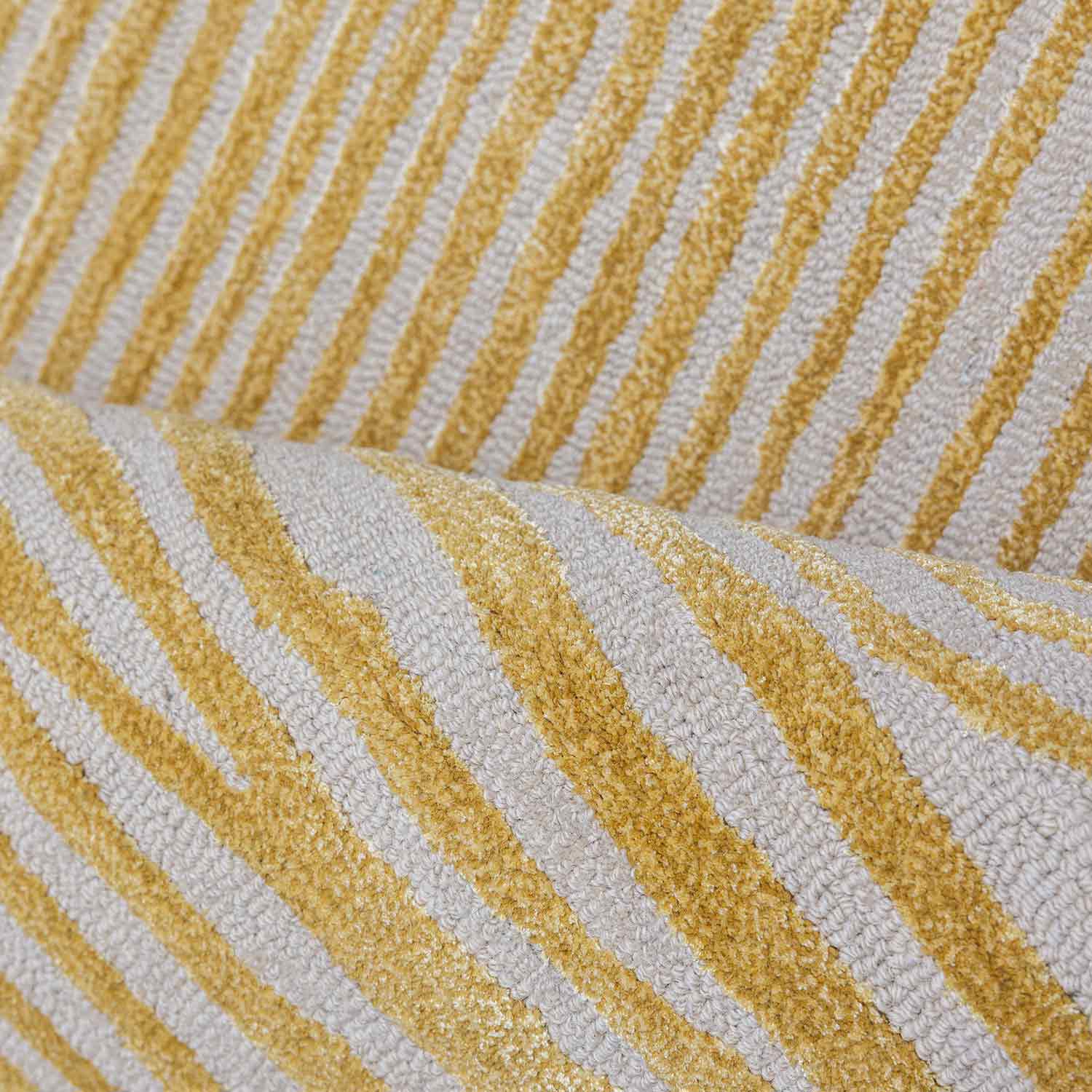 Eshaq Hand Tufted Woollen And Viscose Rug