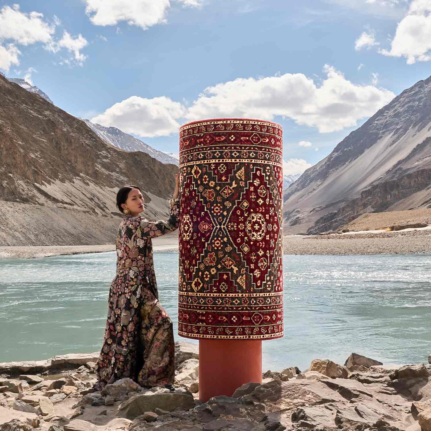 Ilchi Hand Knotted Woollen Rug