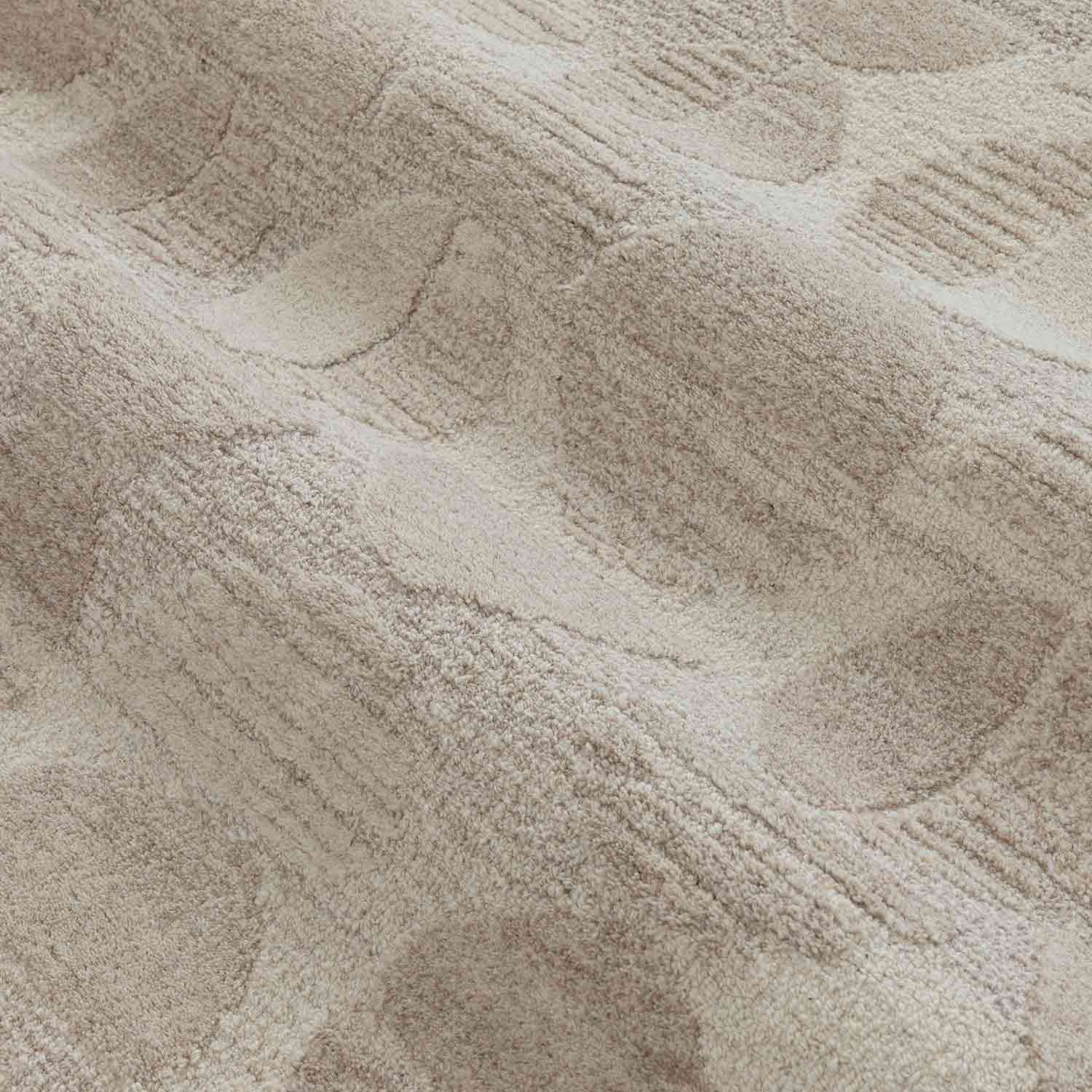 Murmur Hand Tufted Woollen Rug