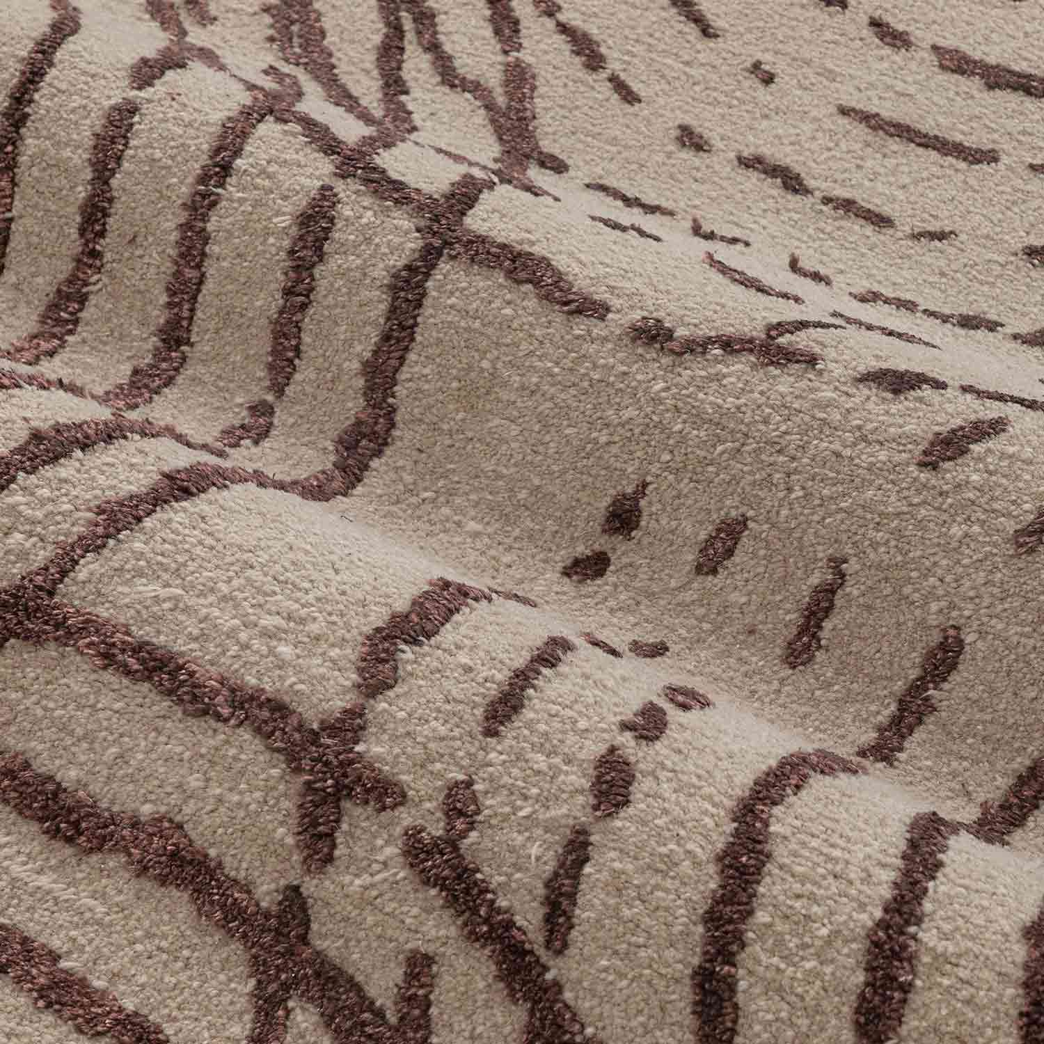 Merlot Hand Tufted Woollen And Viscose Rug