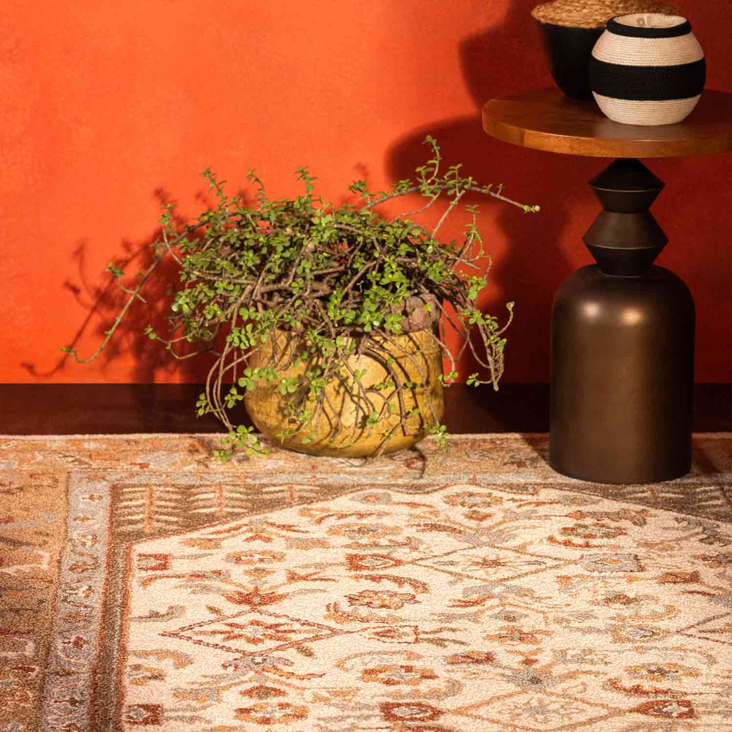 Nisa Hand Tufted Woollen Rug