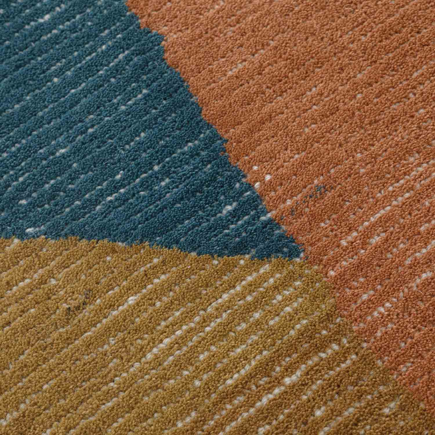 Iilahi Hand Tufted Woollen Rug