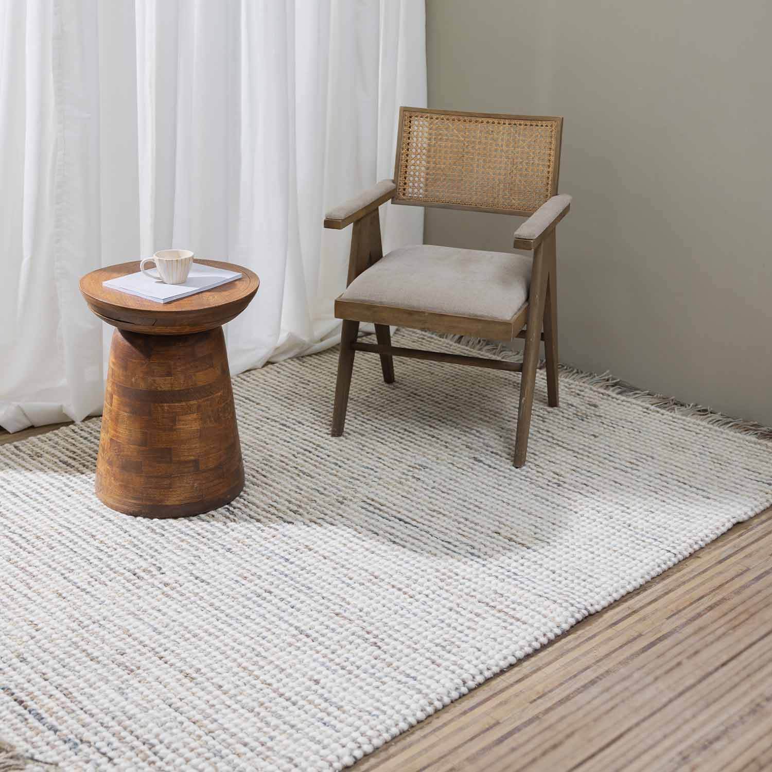 Self Textured Flat Weave Wool And Jute Dhurrie