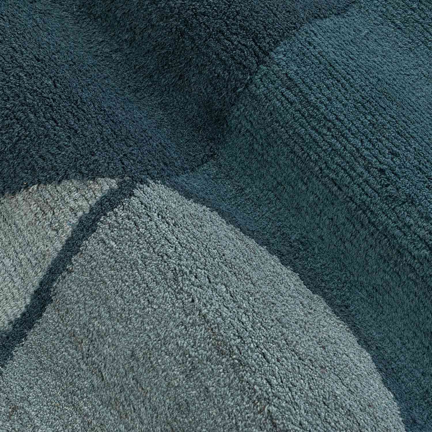 Drifte Hand Tufted Woollen Rug