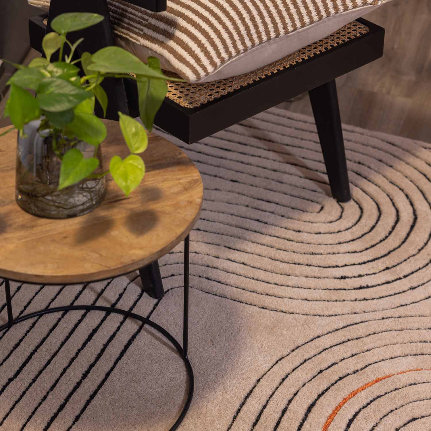 Dendera Hand Tufted Woollen And Viscose Rug