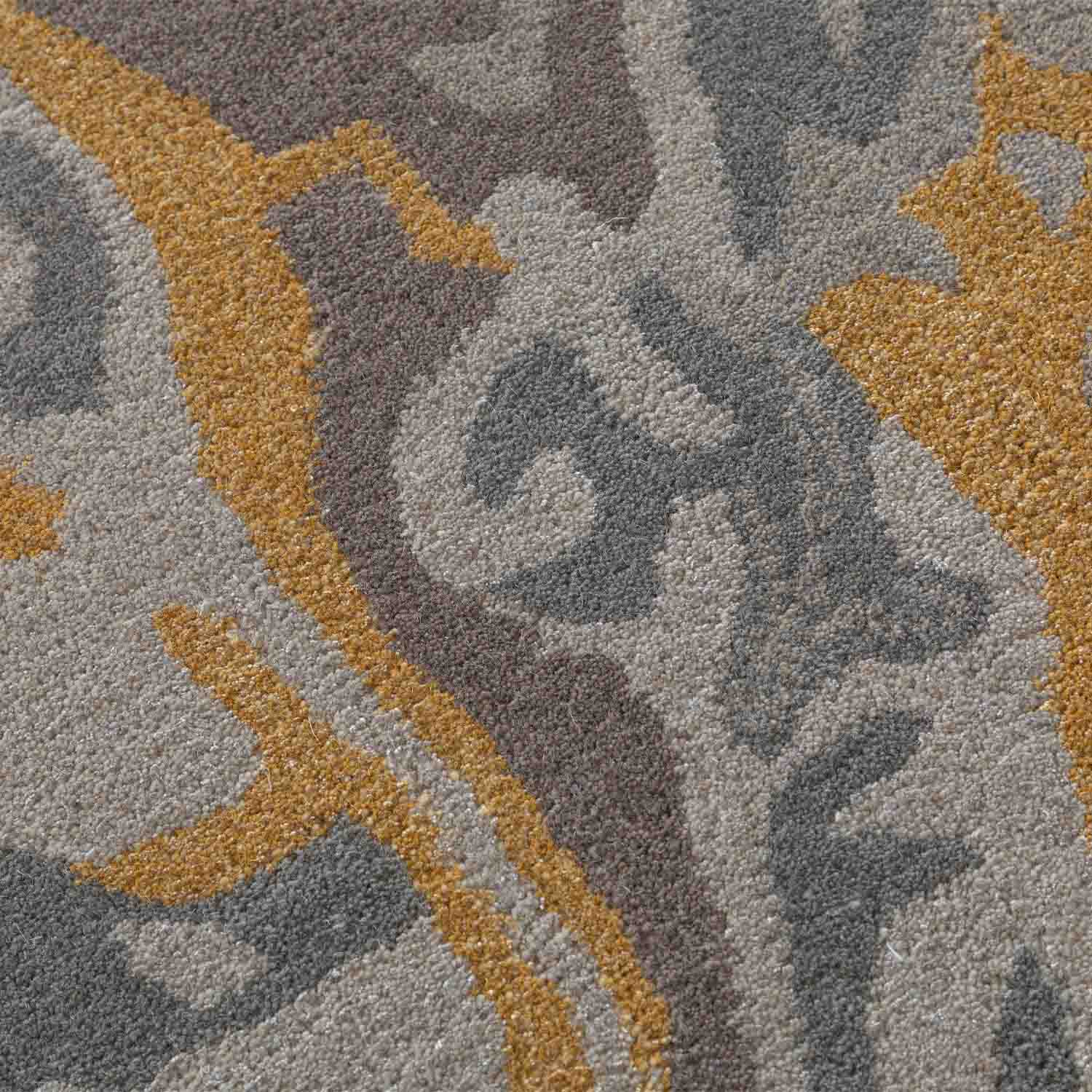 Eshe Hand Tufted Woollen And Viscose Rug