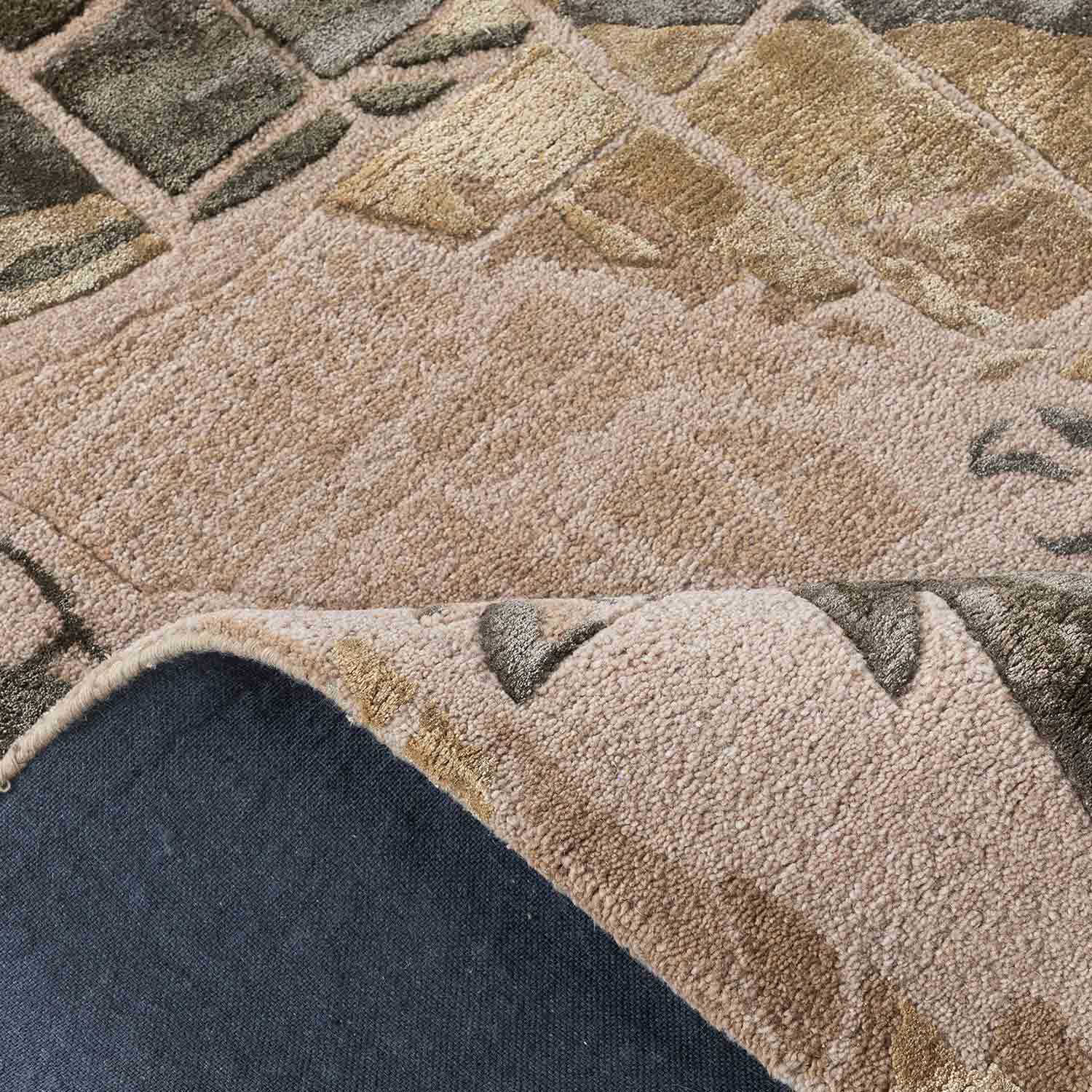 Petalé Hand Tufted Woollen And Viscose Runner