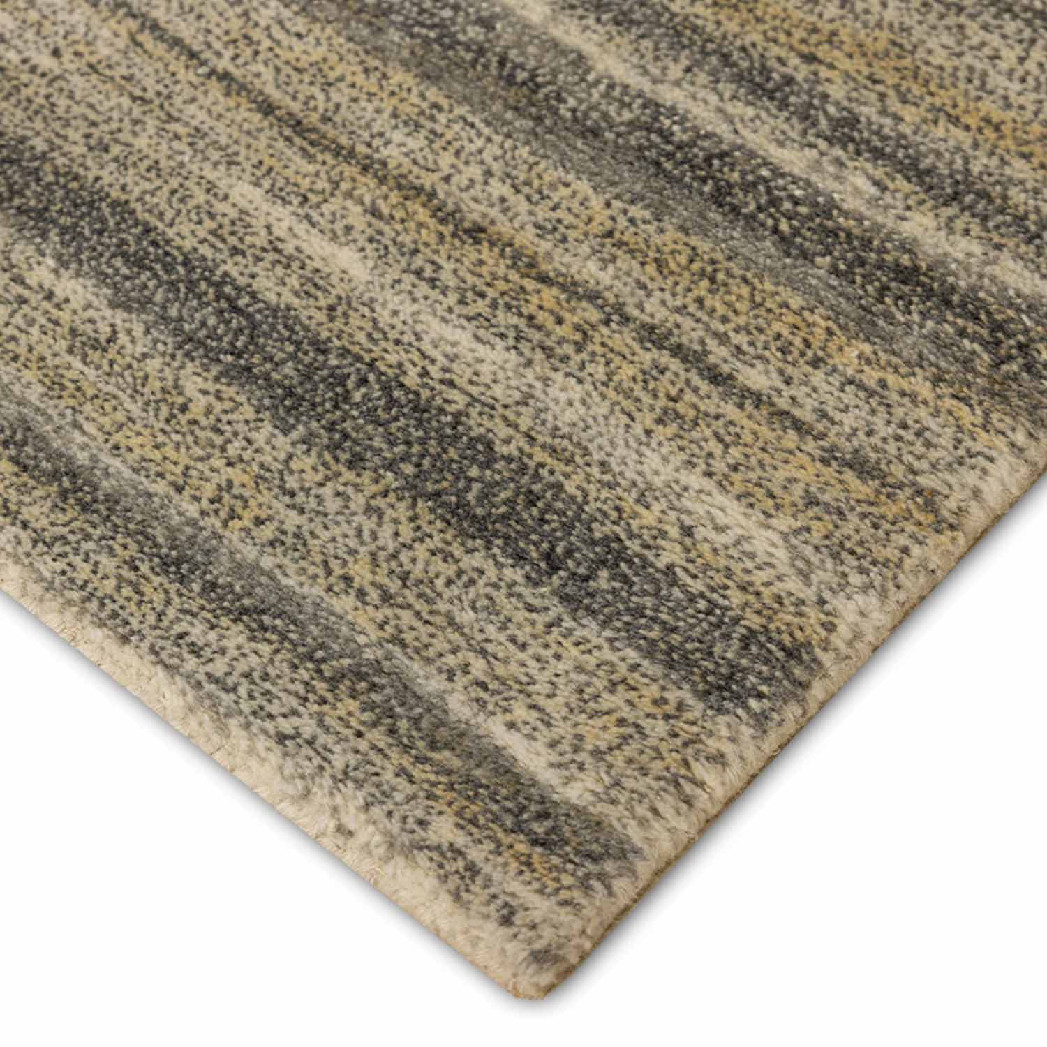 Lex Hand Tufted Woollen Andpolyester Rug