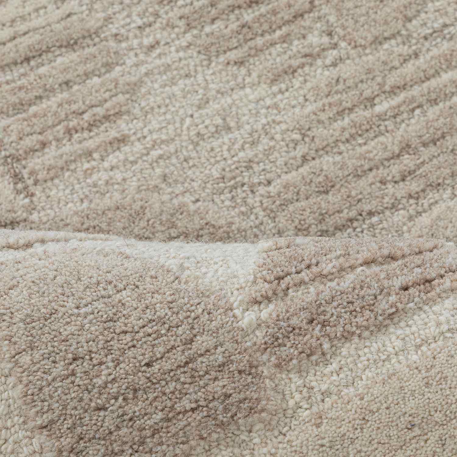 Murmur Hand Tufted Woollen Rug