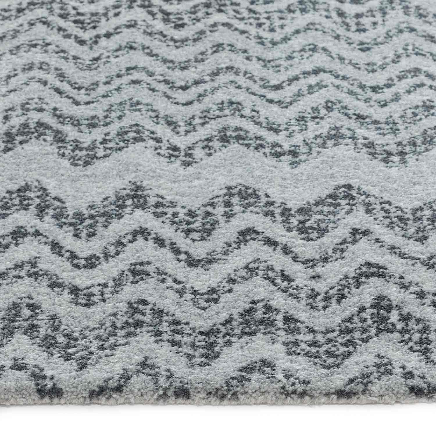 Meherunisa Hand Tufted Woollen Rug