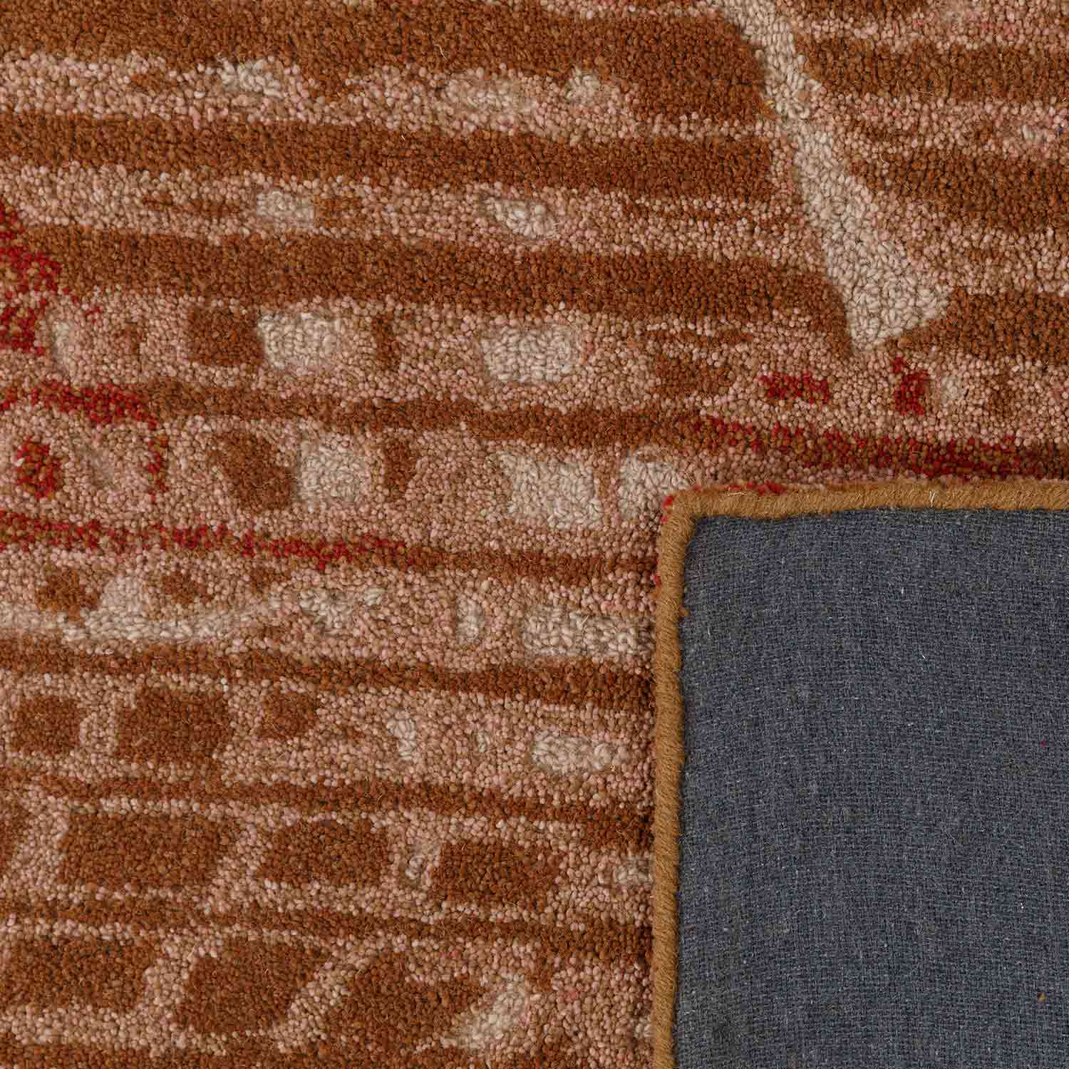 Curvature Hand Tufted Woollen Rug