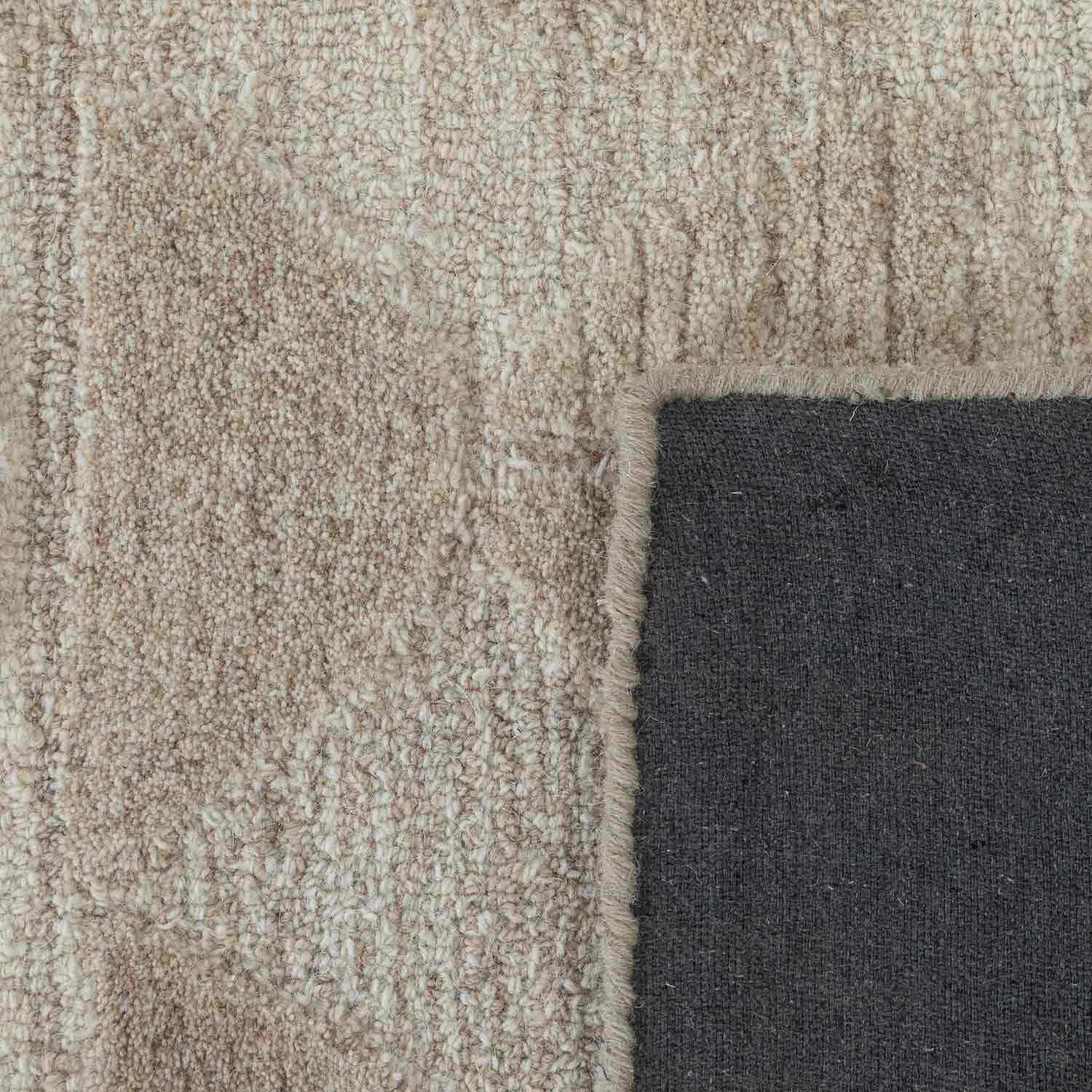 Murmur Hand Tufted Woollen Rug