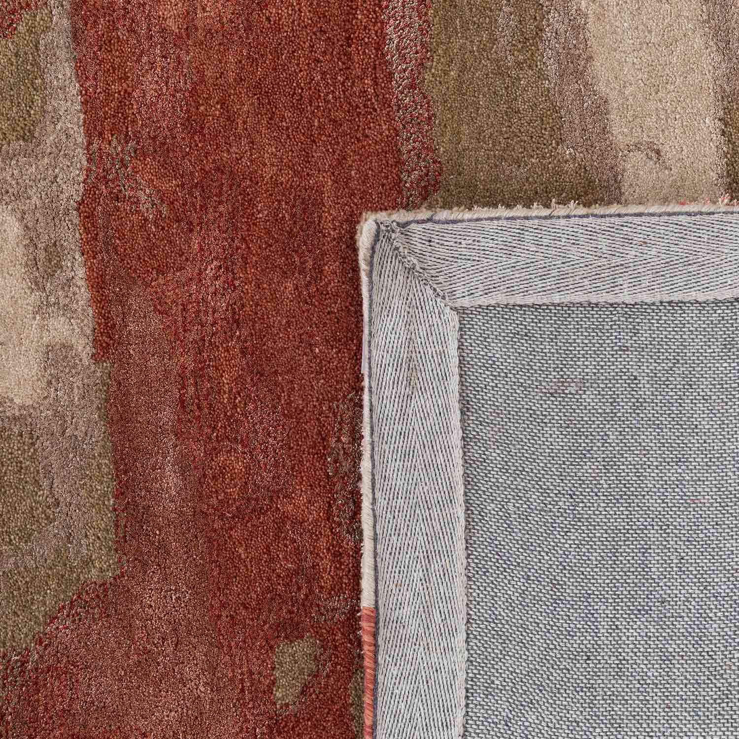 Rive Hand Tufted Woollen And Viscose Rug