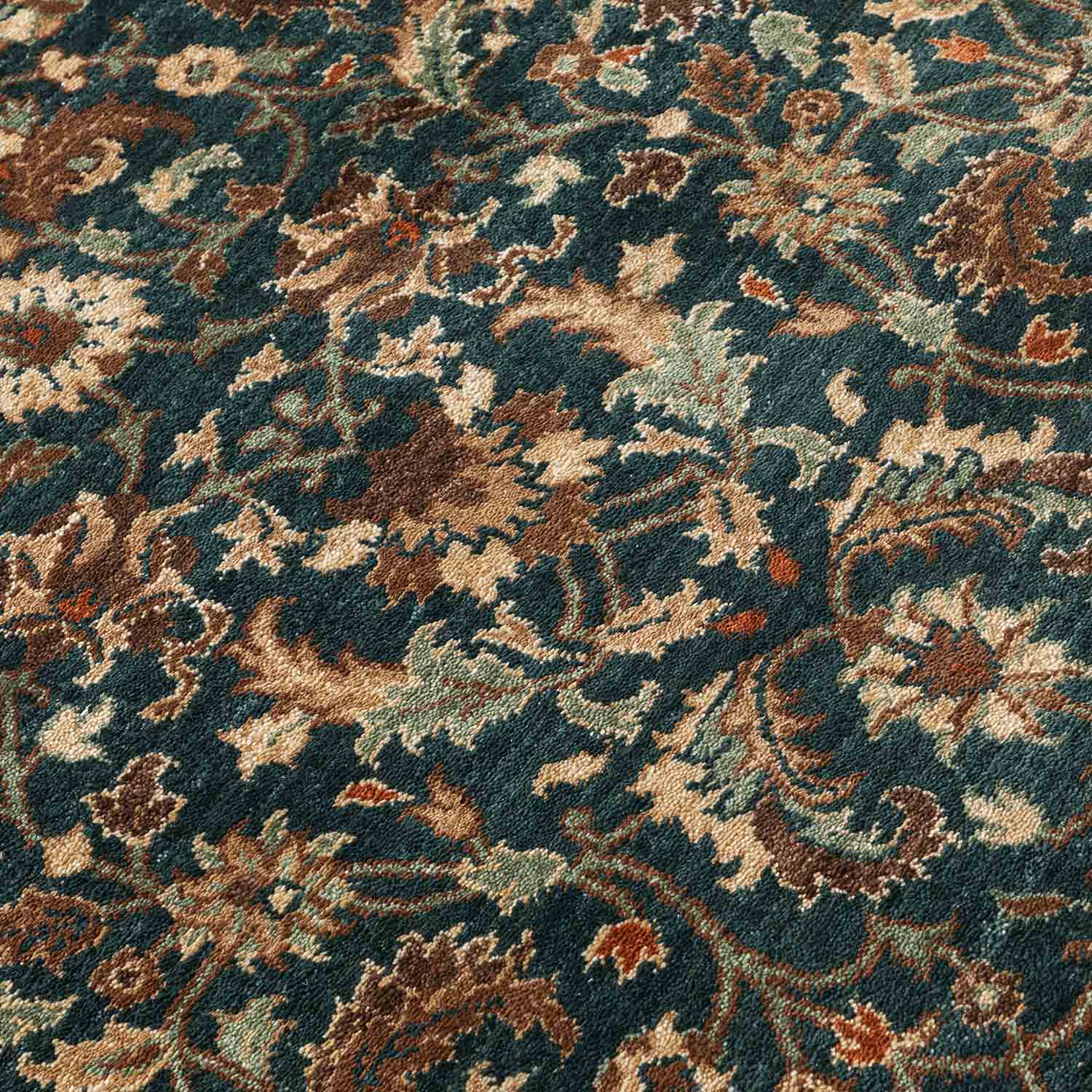 Mahirat Hand Knotted  Woollen Rug