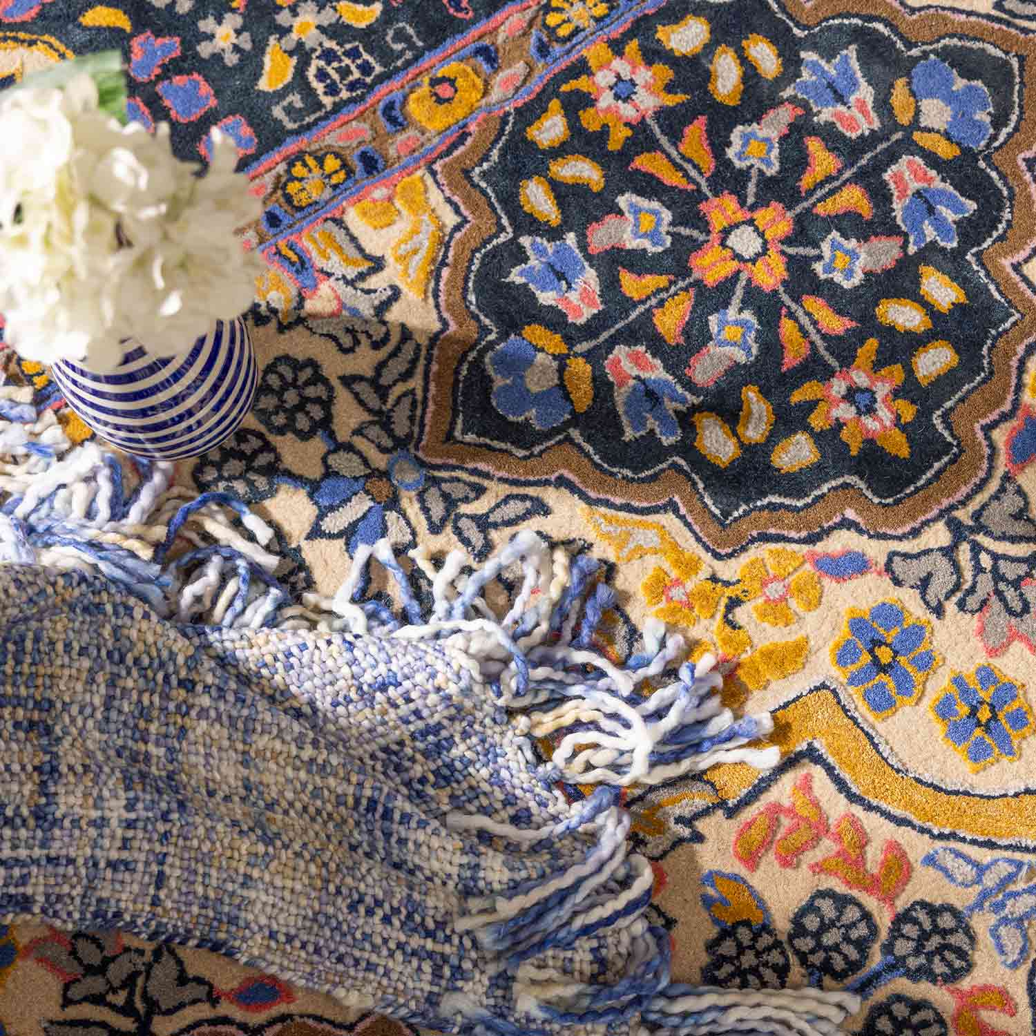 Alanaa Hand Tufted Woollen And Viscose Rug