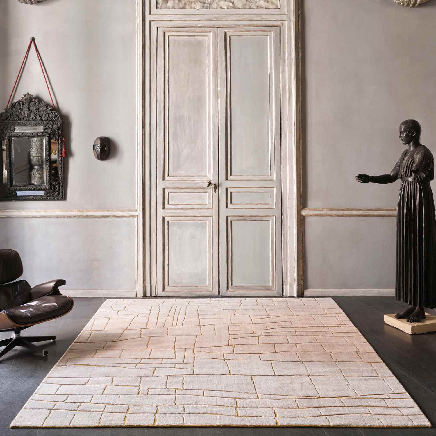 Cretto Double Back Handloom Woollen And Viscose  Rug By Mariella Ienna