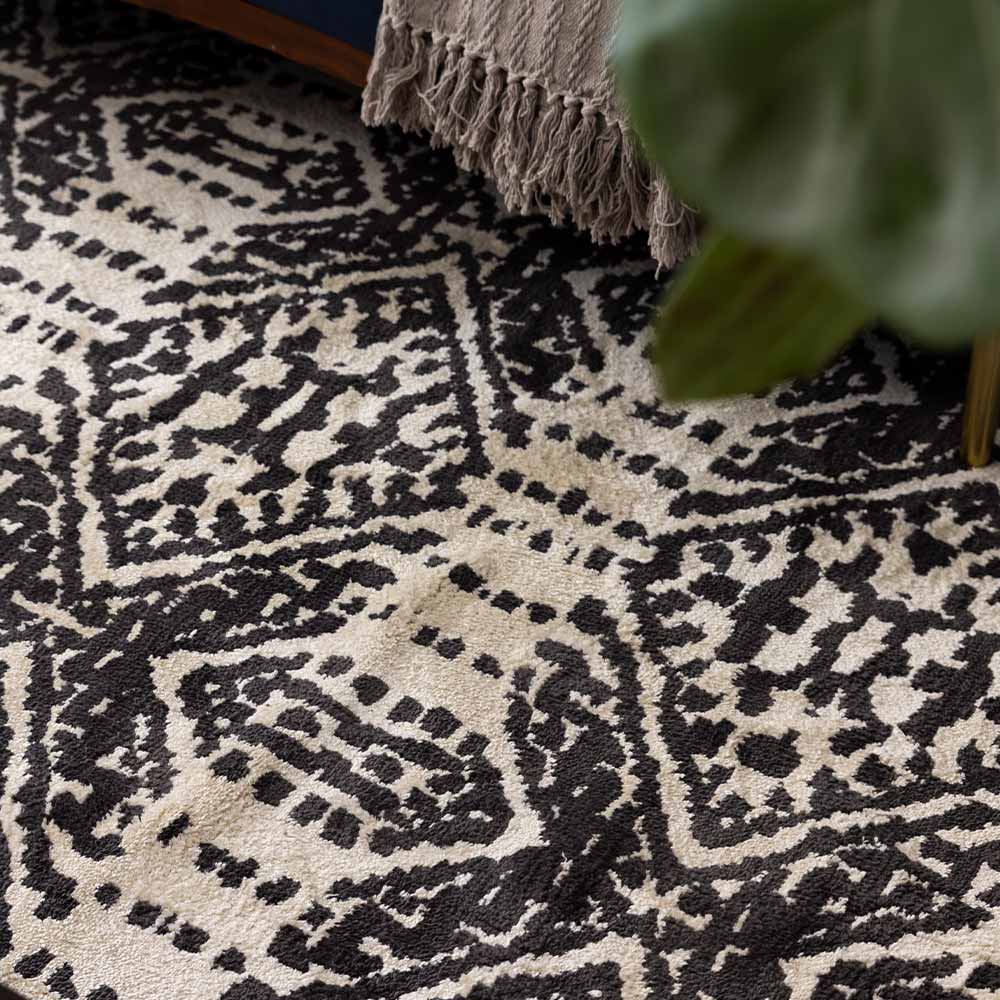 Aliko Tufted Rug