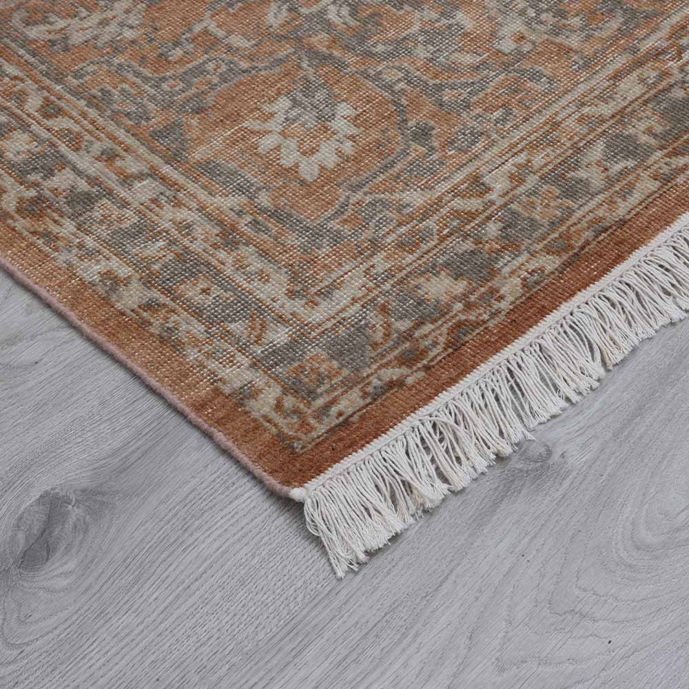 Riya Hand Knotted Woollen Rug