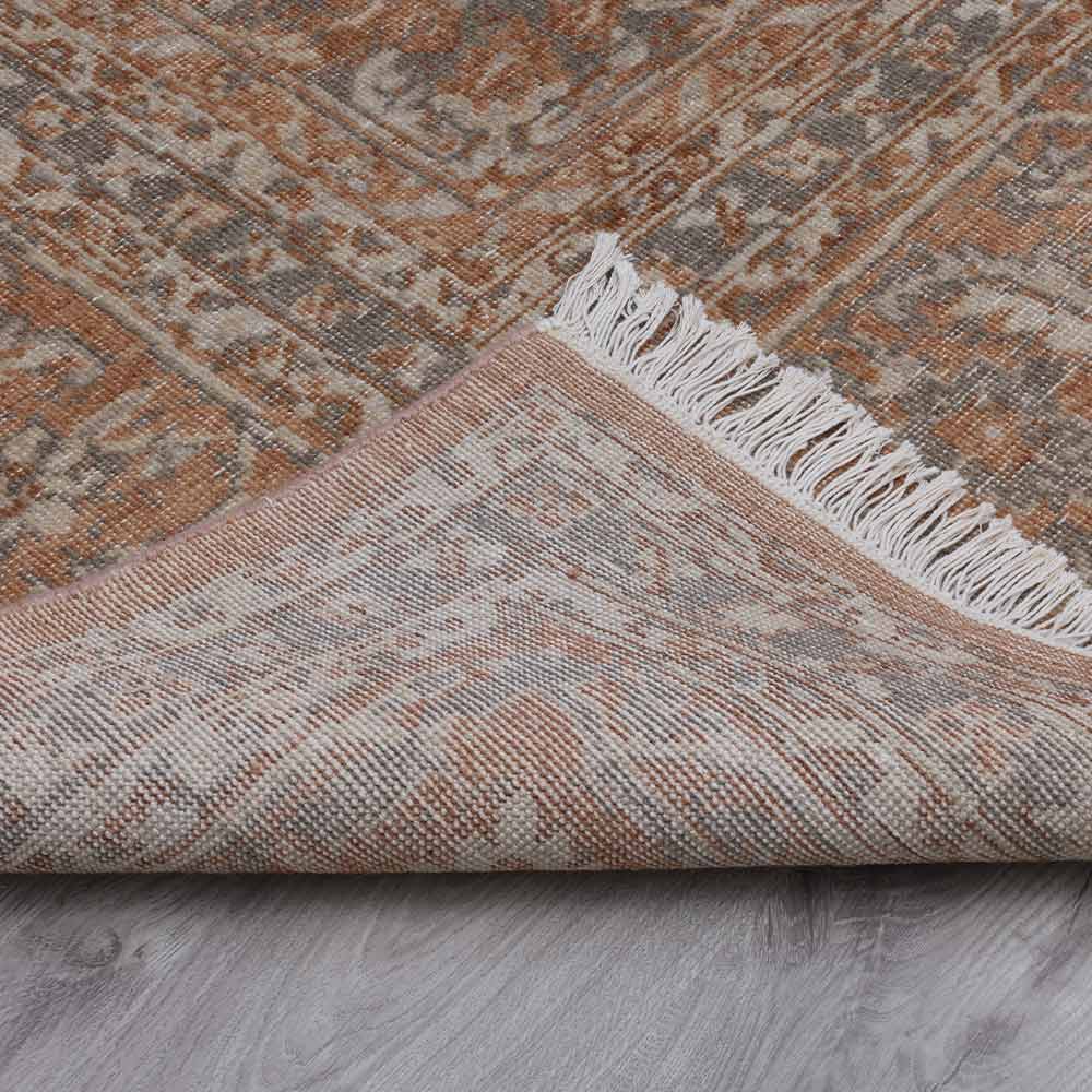 Riya Hand Knotted Woollen Rug