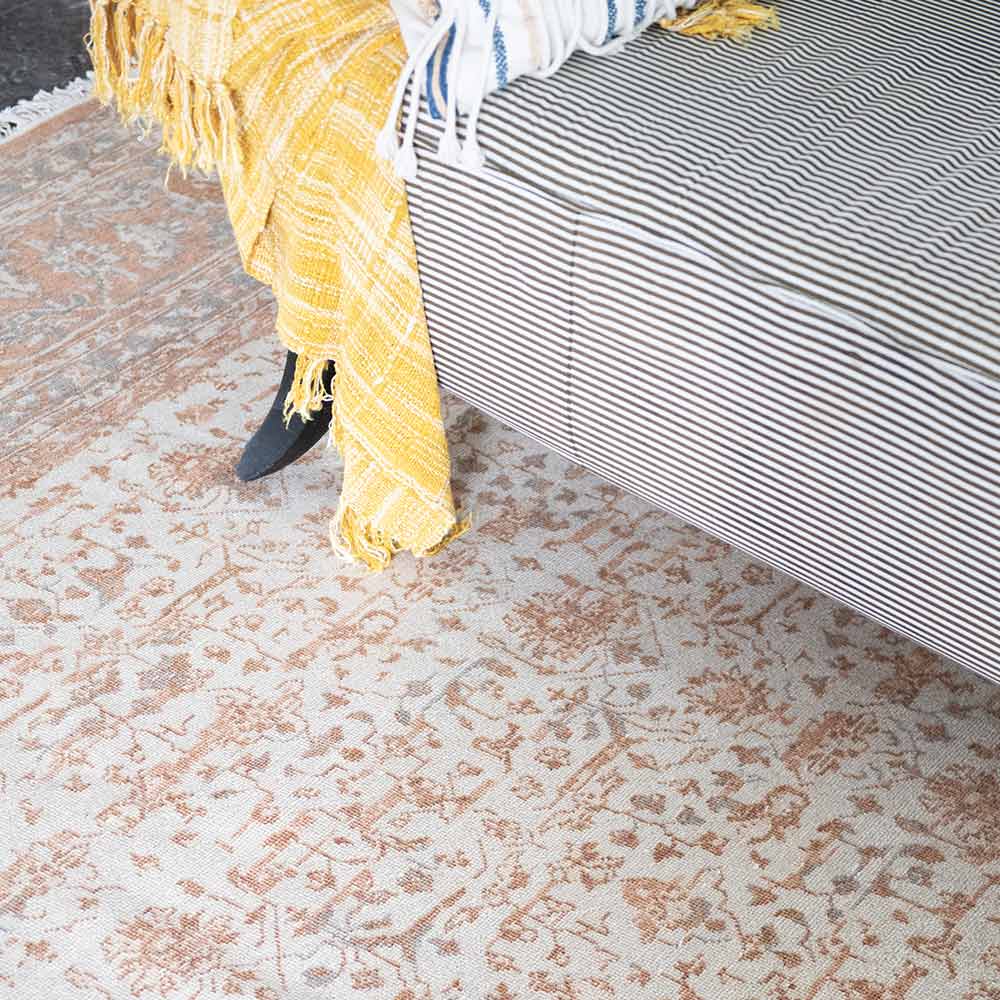 Riya Hand Knotted Woollen Rug